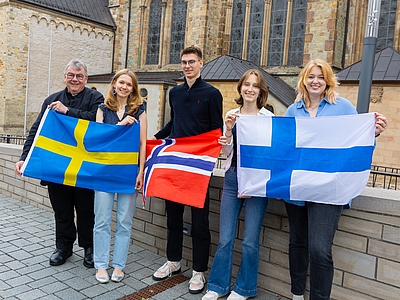 Gemeinschaft, Glaube und Geysire 