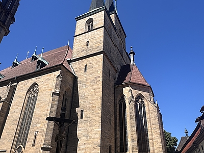 "Keiner soll alleine glauben"