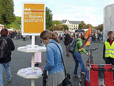 "Gott denkt und handelt allumfassend, darum muss auch unser Denken und Handeln weit sein"