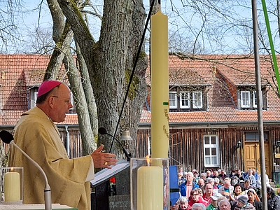 Eröffnet: die Wallfahrtssaison auf dem Hülfensberg
