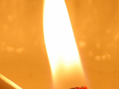 Zünd ein Licht an