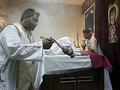 Ägypter zelebrieren im Erfurter Dom einen Gottesdienst im koptisch-katholischen Ritus